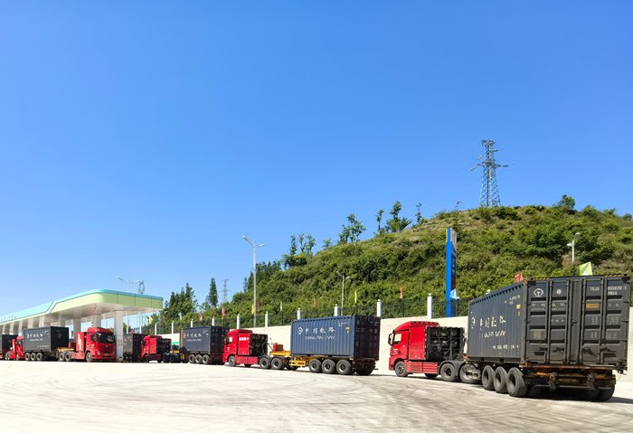 图为贵州六盘水首座氢能综合能源站正式投入使用。（企业供图）