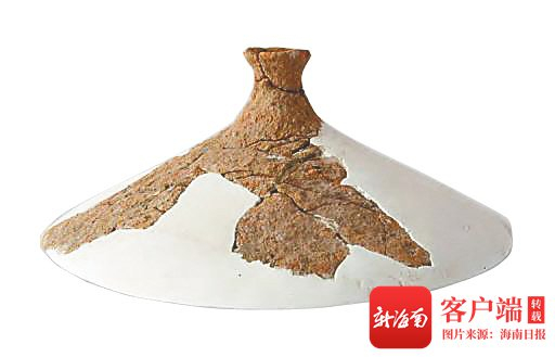 桥山遗址出土陶器盖。省博供图