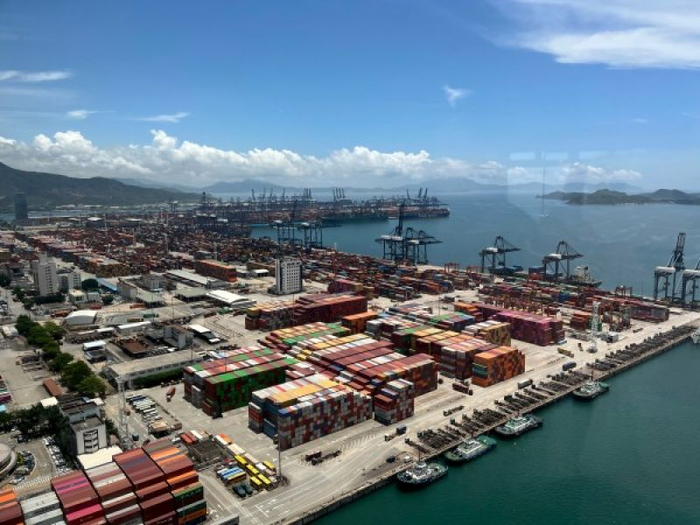 5月15日，深圳盐田港