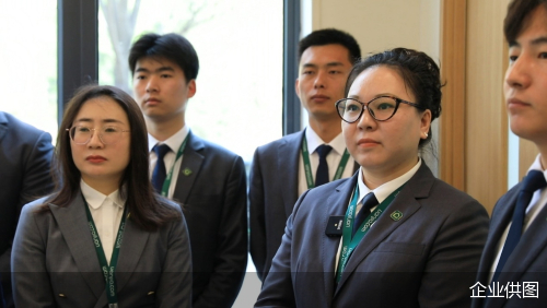 北京链家乐想汇店经纪人韩林晓参与公司培训