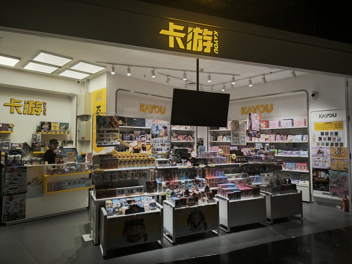 卡游门店，时代财经/摄
