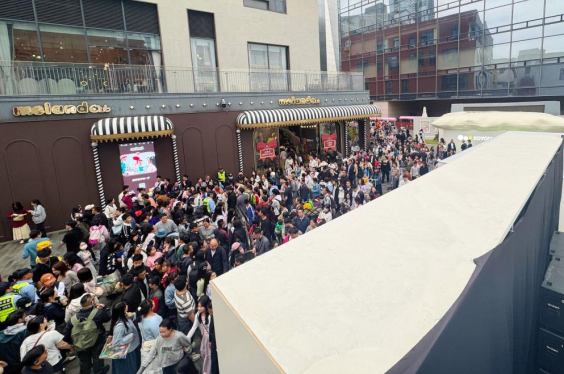 　　图：新氧青春诊所“自然能量”快闪活动在深圳举办