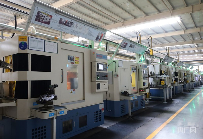 甘肃海林中科科技股份有限公司生产车间（央广网记者  李红军  摄）