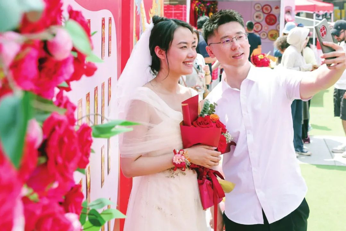 和平区集体颁证活动现场