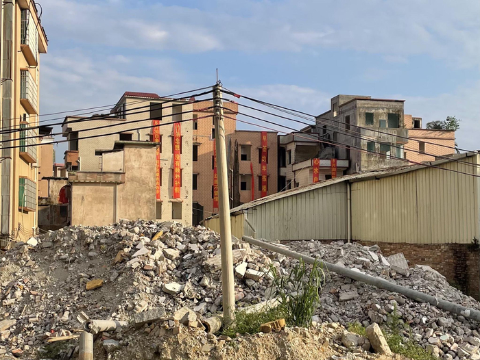 横沙城中村改造项目待拆除房屋 时代财经摄