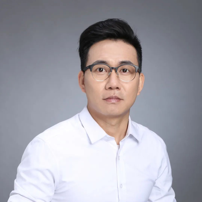 晶泰科技董事局主席  温书豪