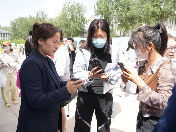 应聘者添加企业微信