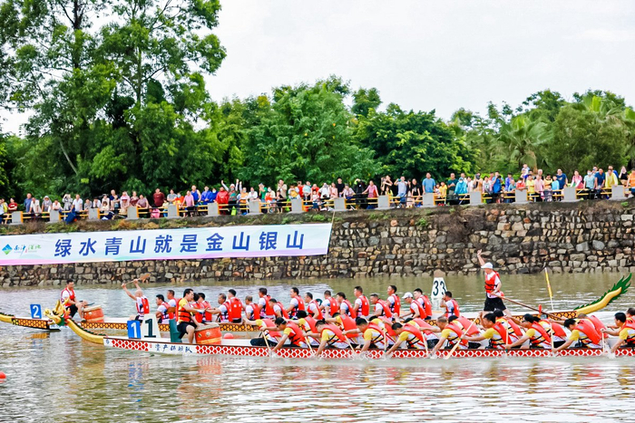 端午龙舟竞渡（供图：广州南沙湿地景区）