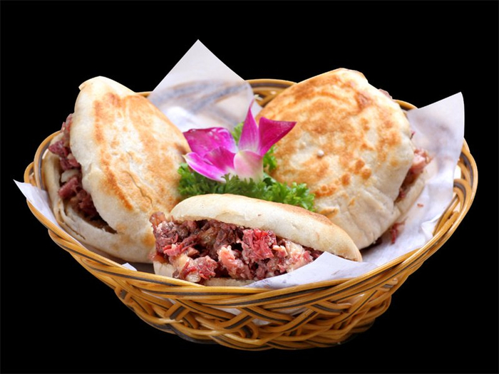 保定驴火火烧。田振齐供图