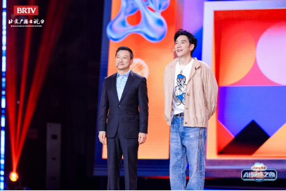 林依轮做客“有点东西”直播间