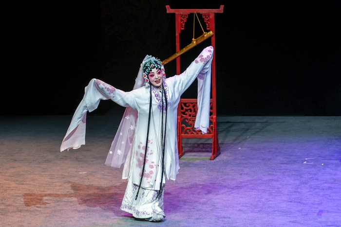 李敏在终评剧目《焚香记》