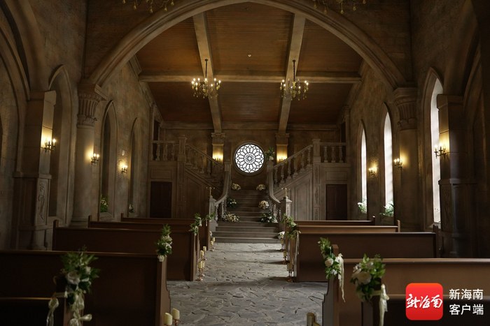 陵水海归小镇国际短剧影视基地场景。