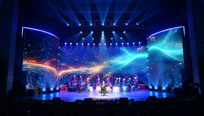 图 “努尔吉萨·特兰迪耶夫诞辰100周年音乐会”演出现场
