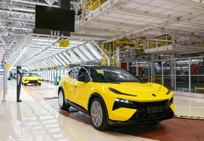 位于武汉经开区的莲花汽车全球智能工厂