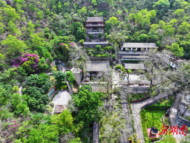 坐落于韩山之上的韩文公祠鸟瞰。