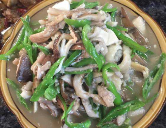 ▲清炒鸡枞 图据仁寿融媒