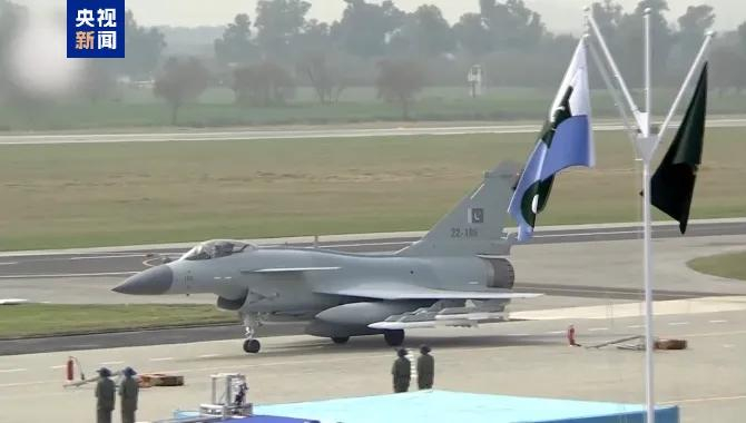 △巴基斯坦空军歼-10CE