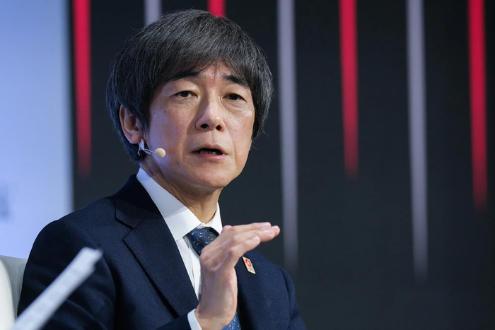 日本经济产业审议官松尾刚彦 彭博社