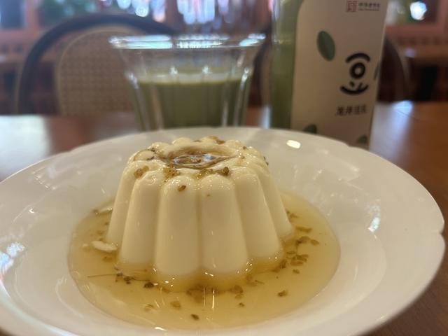 在瑞兰豆坊，传统的大豆成为甜品的主角之一。束涵摄