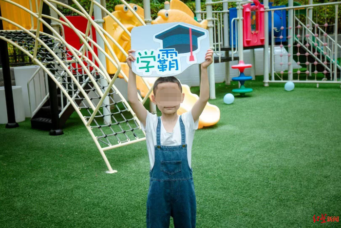 ▲朱某林的儿子小鑫