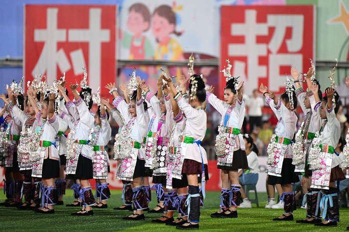 童歌会孩子们正在表演