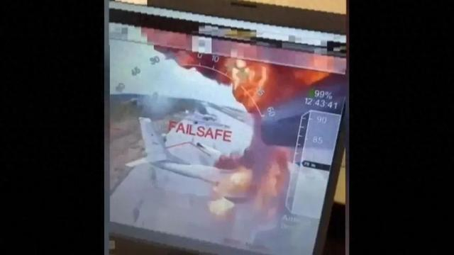 乌克兰无人机袭击俄空军基地视频截图（法新社）