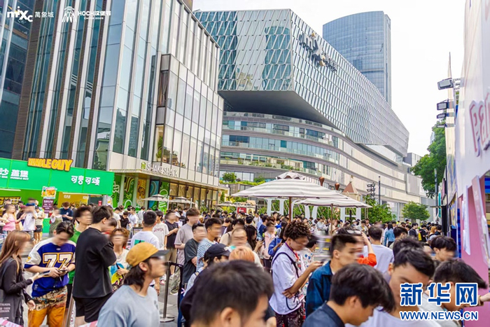   图为武汉HOCH汉堡节现场。 新华网发