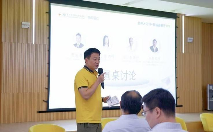 　　曹进教授医药行业资深顾问、创业导师