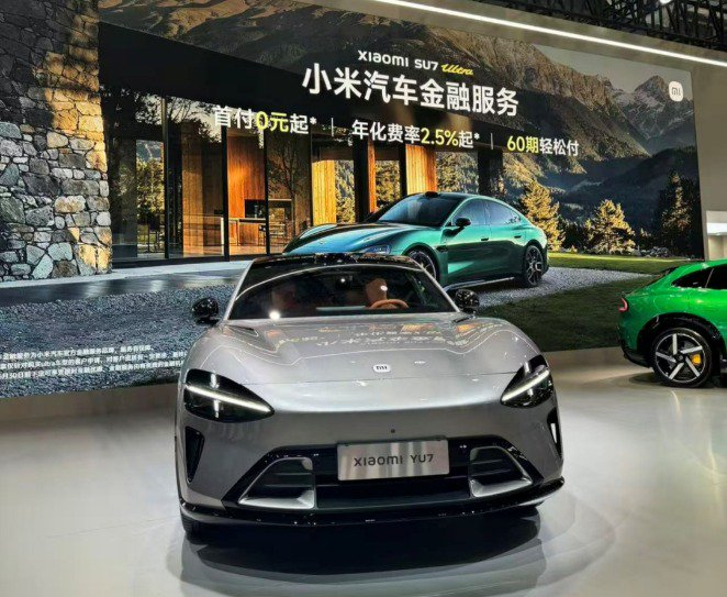 2025粤港澳大湾区车展，小米YU7静态展示。安宇飞/摄