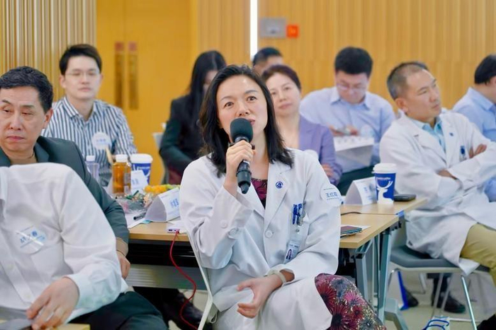 　　王红霞教授 复旦肿瘤医院大内科主任