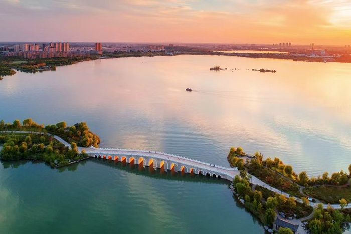 　　南湖湿地公园　淮北市传媒中心供图