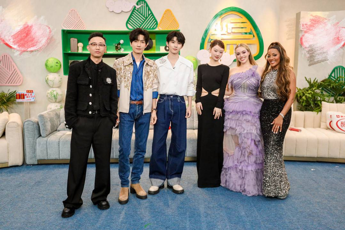 《歌手2025》第三期部分歌手合照 图据节目组 