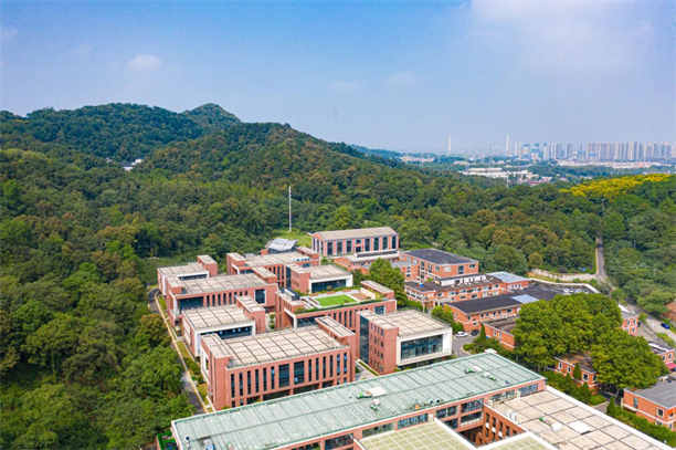 　　图5实现市政园林景观升级后的南京鼓楼区幕府创新小镇