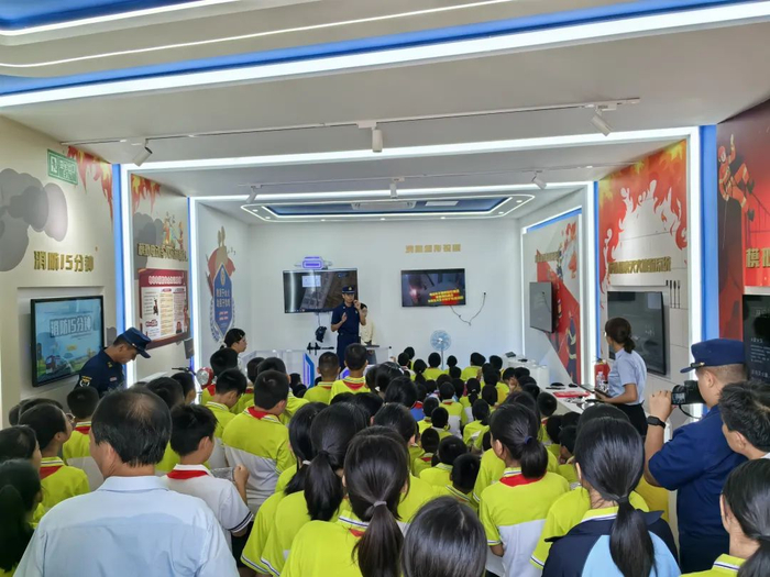 上大岭坑村消防知识科普体验馆成为消防安全科普的阵地。受访者供图
