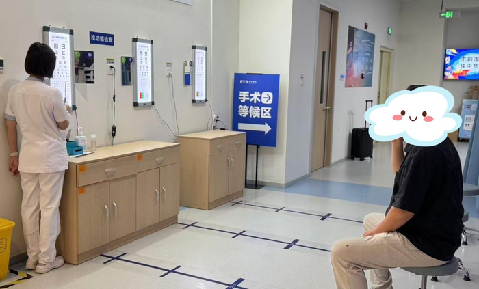 △术后第一天患者双眼视力1.0