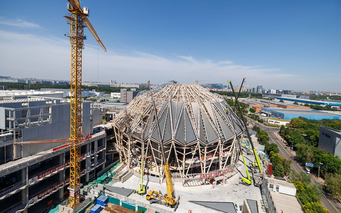 中国杂技艺术中心1950座大型剧场外景。新京报记者 王子诚 摄