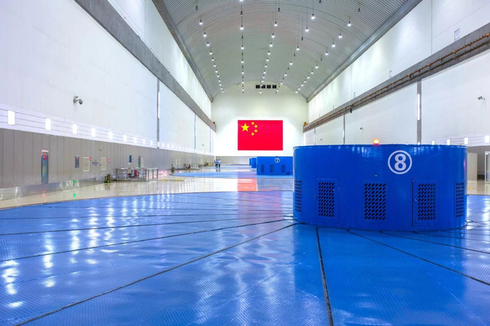 8号机组改造后顺利并网运行