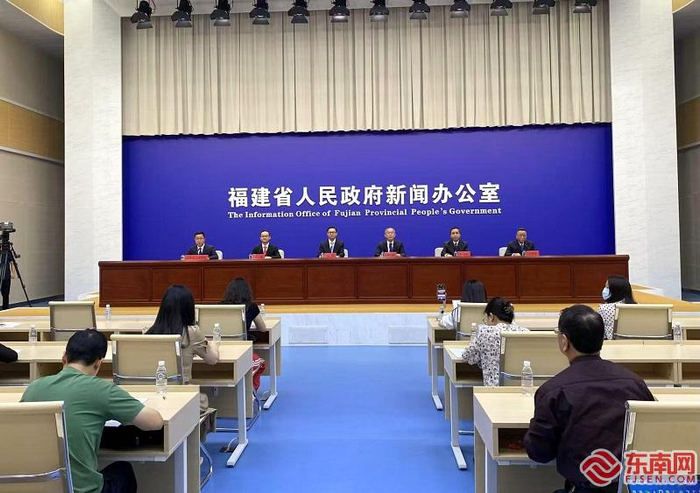 新闻发布会现场。