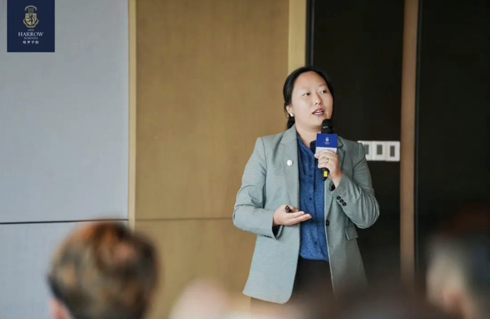 △哈罗海口中学学术总监Ms. Dan Su分享中学课程设计与世界名校申请历程