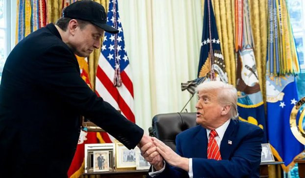 △当地时间5月30日，马斯克（左）与特朗普（右）在白宫官宣正式“分手”