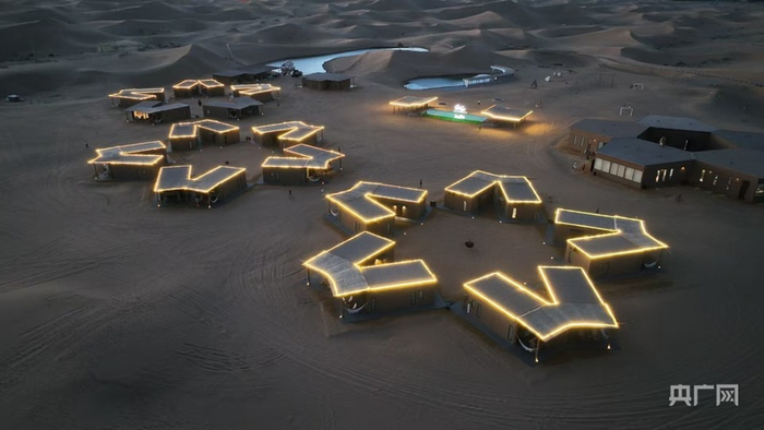 沙漠酒店（央广网发  曾令飞  摄）