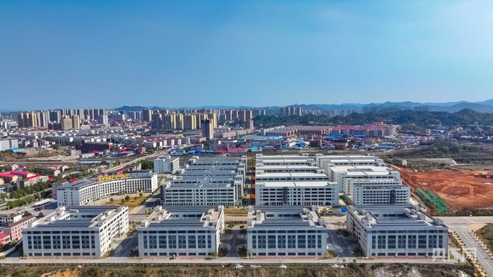 娄星产业开发区创业孵化中心（央广网发  王智雄  摄）