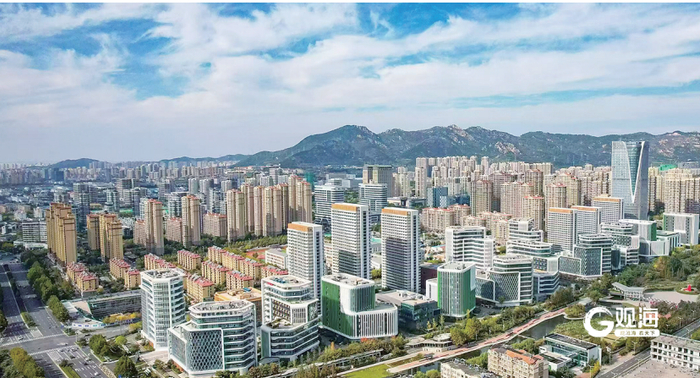 位于九水东路科创街区的华澜·数智港。张鹰 摄