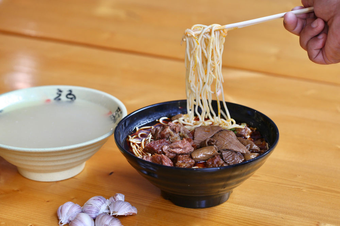   襄阳牛肉面。杨东摄