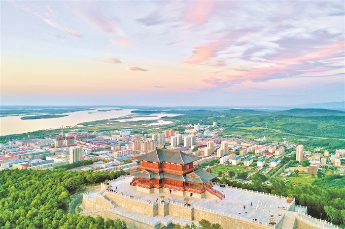     抚远市城市全貌。本版图片均由抚远市委宣传部提供