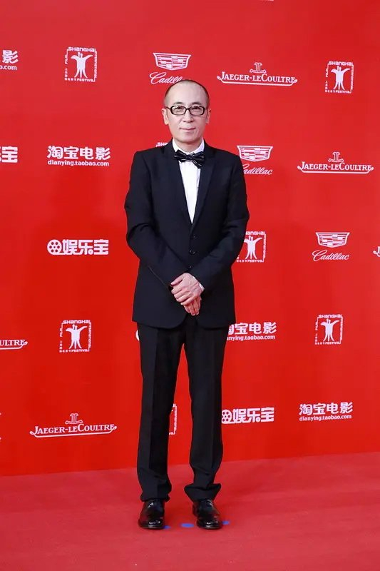 曹保平导演在上影节红毯上