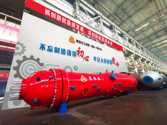 图为潞安化机制造的晋华炉