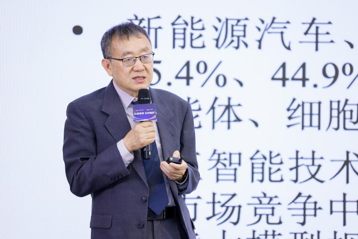 （图为中国宏观经济研究院决策咨询部孙学工）