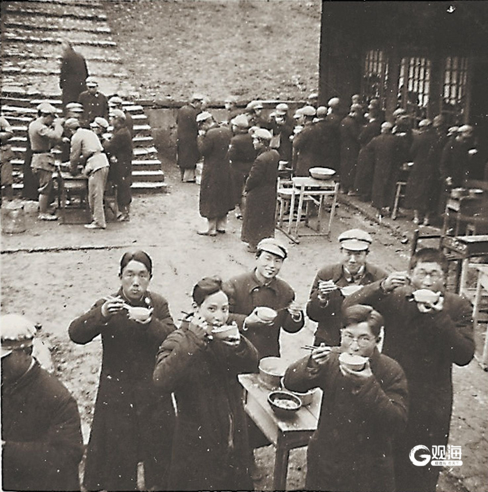 “湘黔滇旅行团”途中“努力加餐饭”