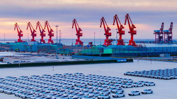 繁忙的盐城港滨海港区。 潘振群 摄